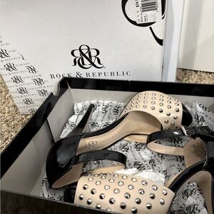 Beige Silver Studded Black Stiletto Pump High Heels Shoes 6.5